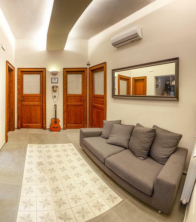 B&B Centro Месина Екстериор снимка